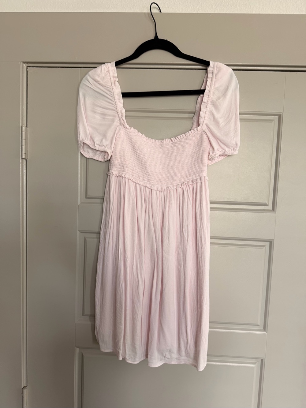 Light Pink Puff-Sleeve Mini Dress